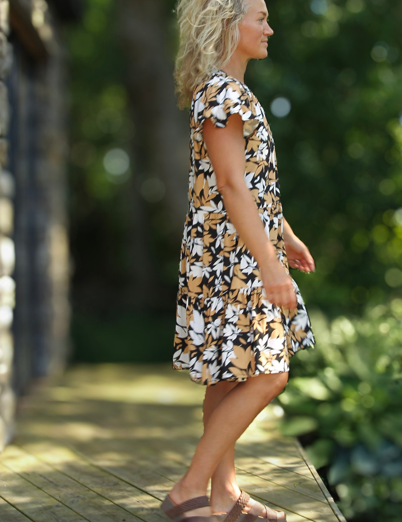 Beige_Monstrad_Klanning_Naomi_Black_Base_Beige_Leaf_256.jpg