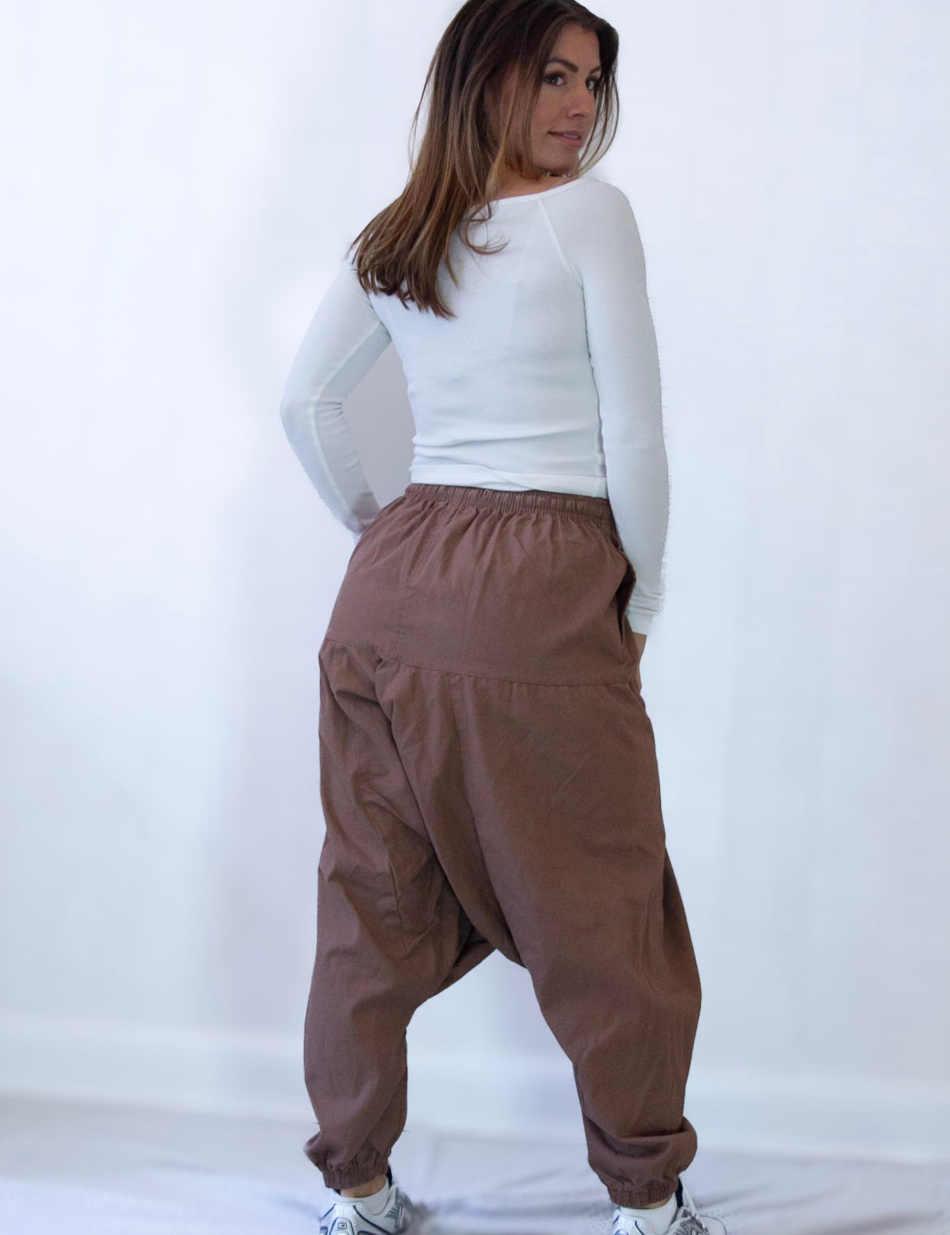 MorkbeigeHaremsbyxaYogiCargoDarkBeige251.jpg