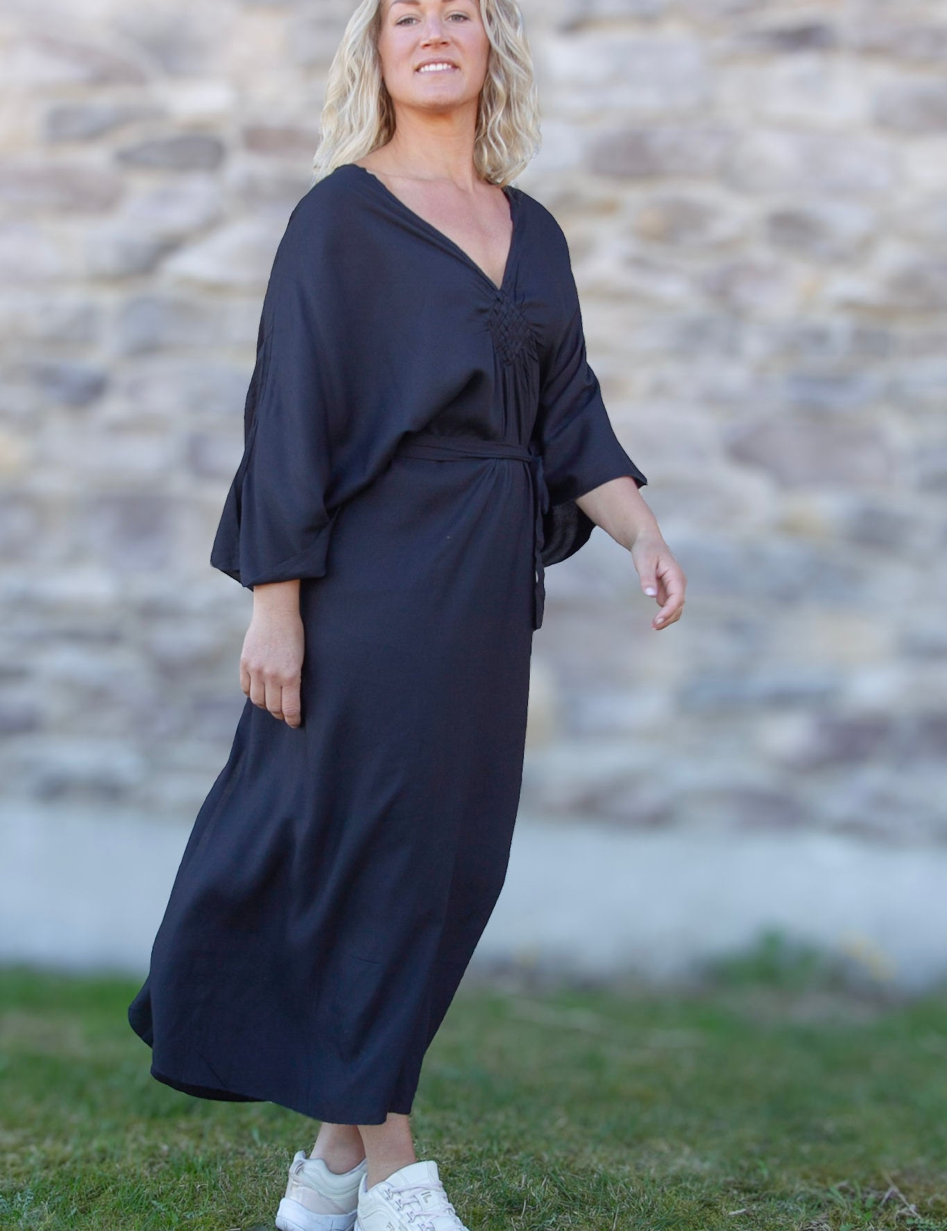 SvartKaftanKlanningAylinBlack250.jpg