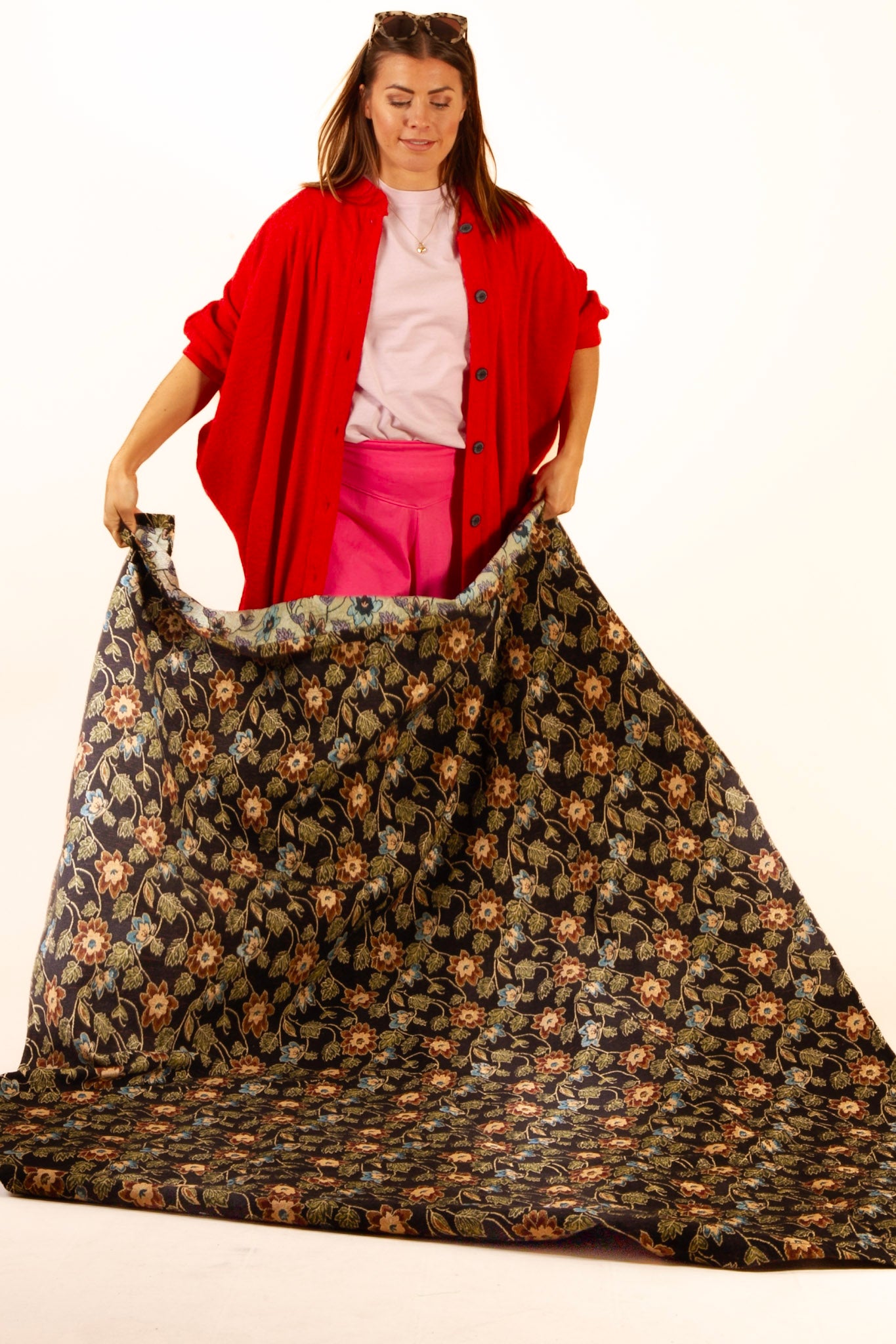 Schwarze Blumendecke Älvadalen Schwarzer Blumendruck