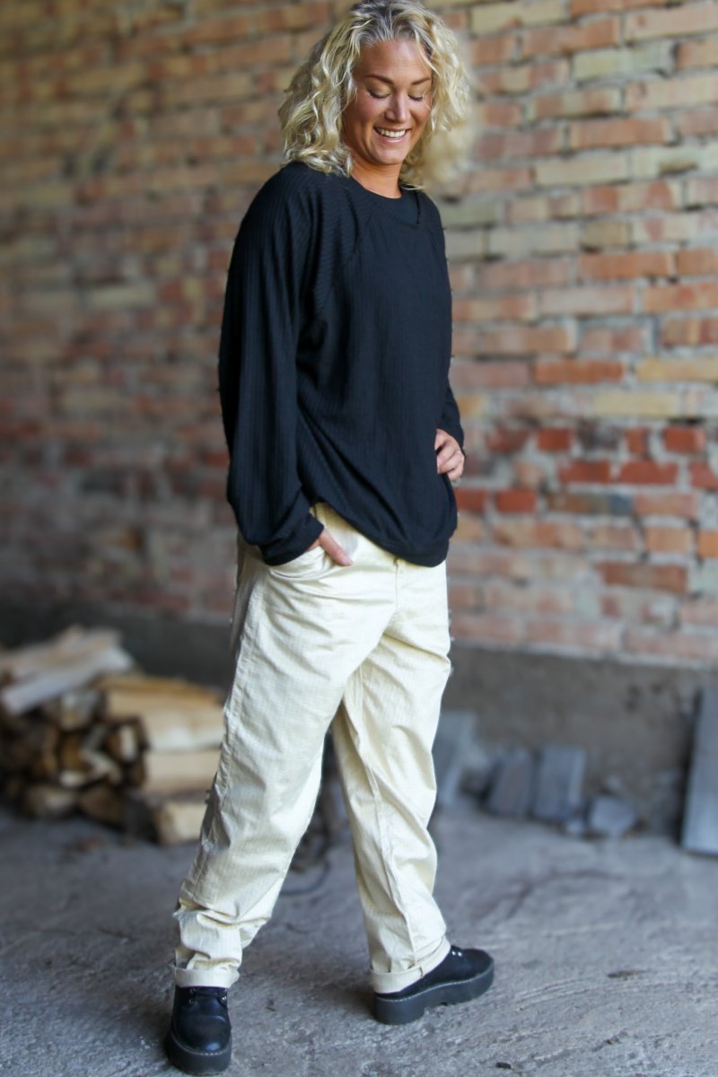 White Pants Kaimana Cream White