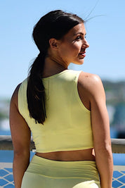 Keltainen Top Nova Yellow