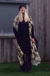 Musta/valkoinen lehtikuvioinen Kaftan Dress Flower Sea Black White