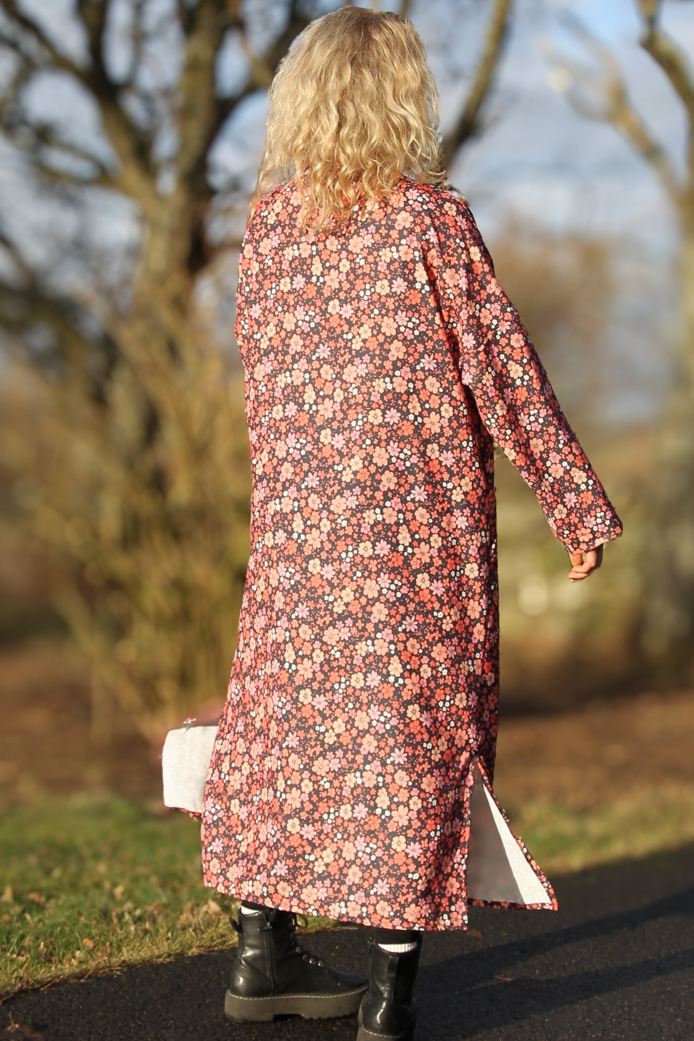 Röd Blommig Klänning Sahara Longsleeve Red Flower