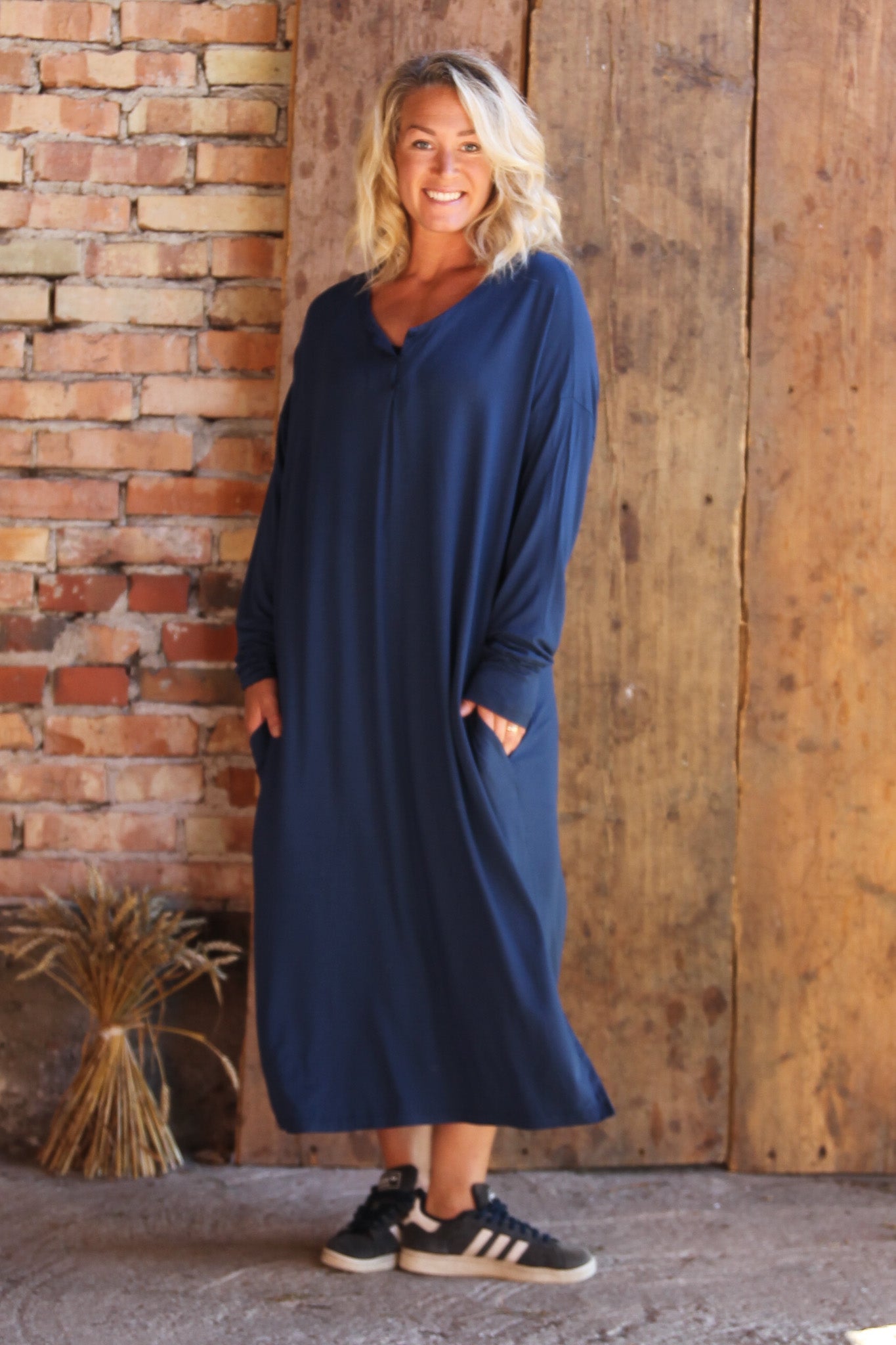 Blue Dress Linn Insignia Blue
