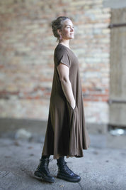 Brun kjole Ballerina V-hals Castagno