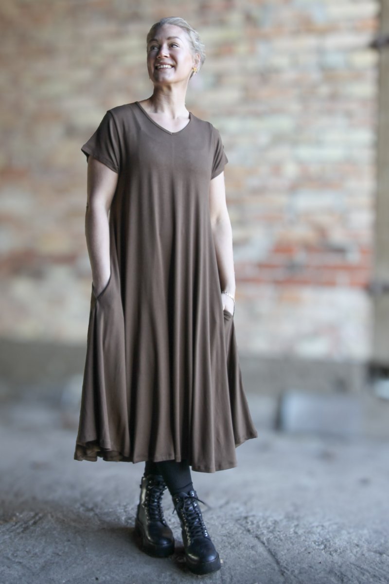 Brun kjole Ballerina V-hals Castagno