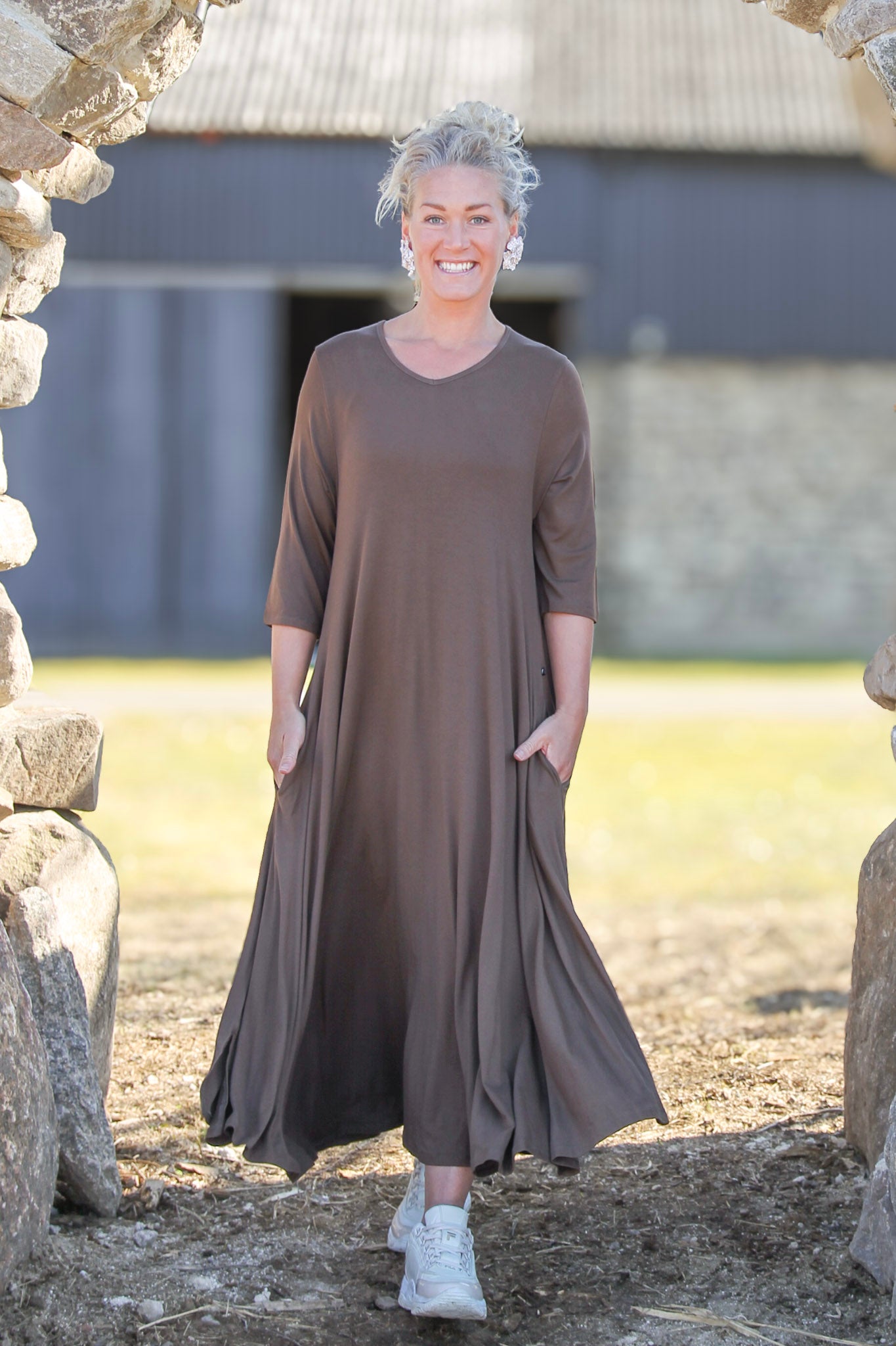 Brun Kjole Ballerina V-hals Lang Brun