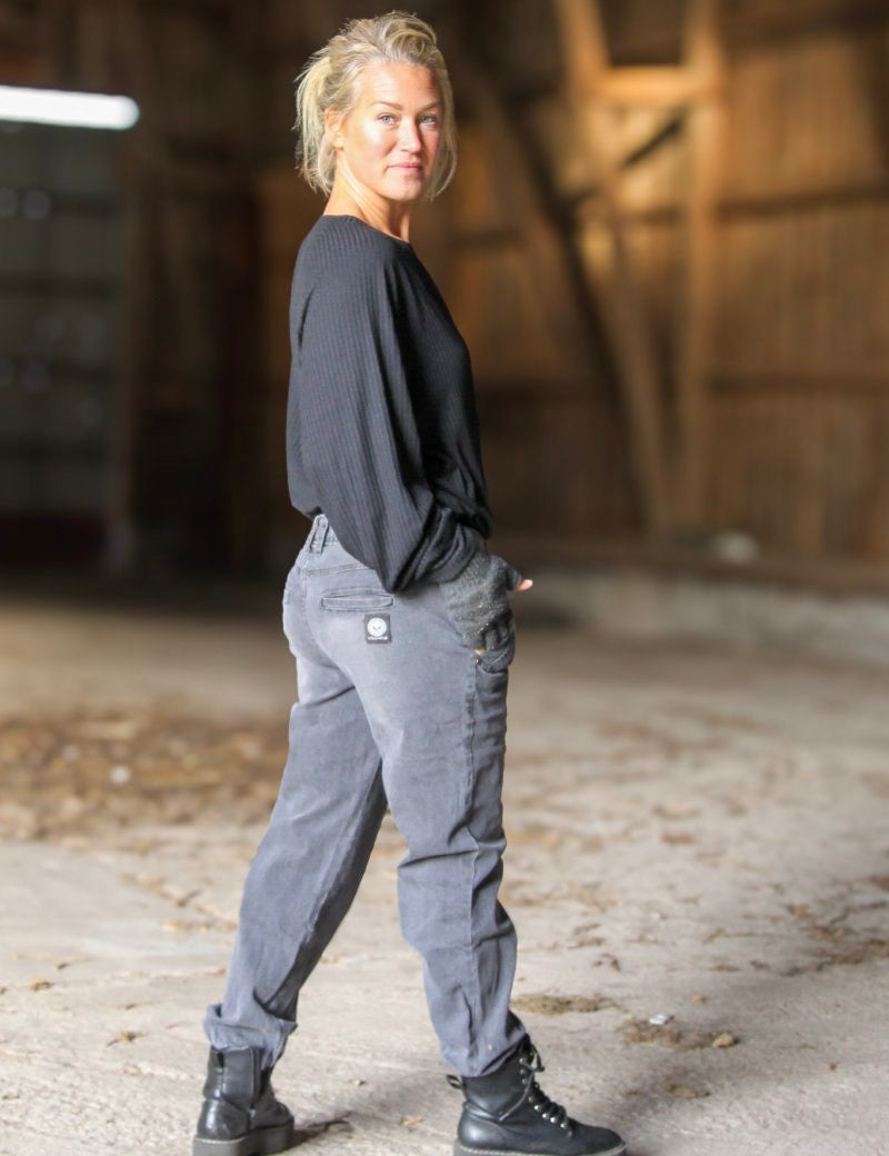 Gra_Jeans_Sandhamn_Classic_Grey.jpg