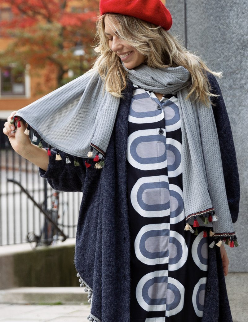 Gra_Scarf_Bore_Grey_252.jpg