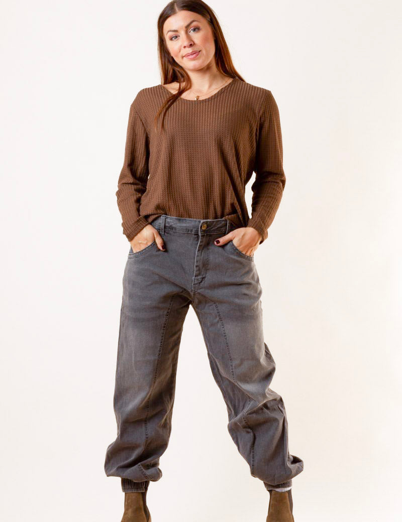 Gra_Stretchiga_Jeans_Tofta_New_Classic_Grey_252.jpg
