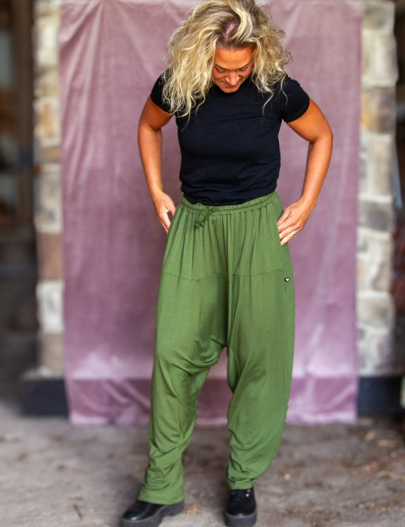 Gron_Haremsbyxa_Harem_Olive_Green_252.jpg