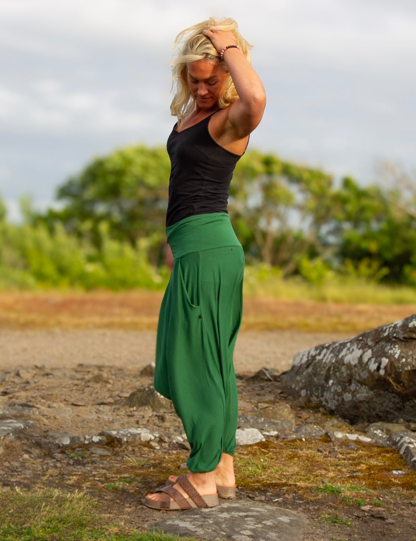 Gron_Haremsbyxa_Yoga_Basic_Original_Warm_Green241.jpg