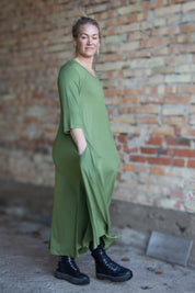 Green Dress Ballerina V-Neck Long Green