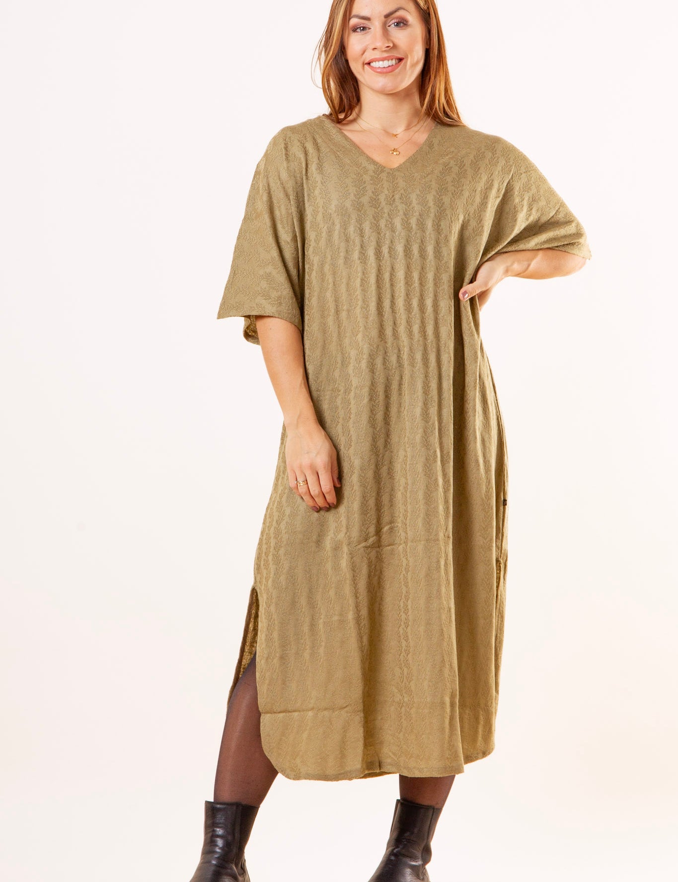 Gron_Klanning_Paula_Green_251_80b71441-94dc-45a4-b6e9-c261a5e84fcd.jpg