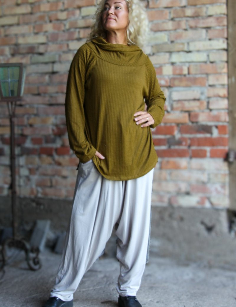 Gron_Polotroja_Embrace_Green_251.jpg