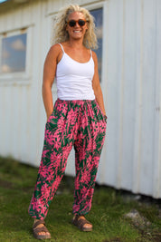 Groen/roze bladpatroon broek bloem zeegroen roze