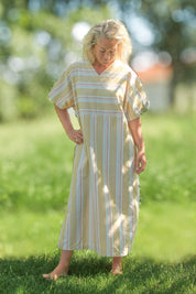 Gelb gestreiftes Kleid Skutskär Gelb