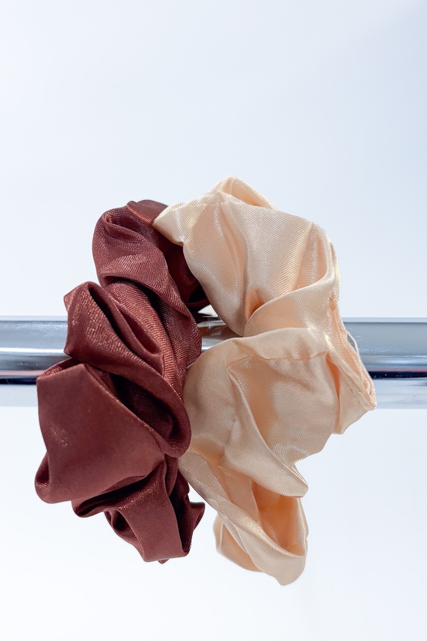 Mörkröd & Beige Scrunchie Tofs Burgundy & Beige