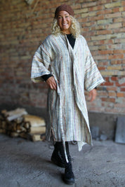 Raidallinen kimono Aderna Light Stripe