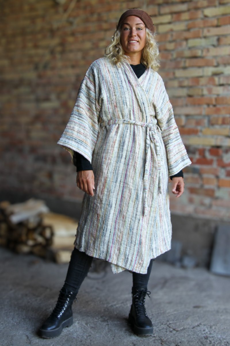 Raidallinen kimono Aderna Light Stripe