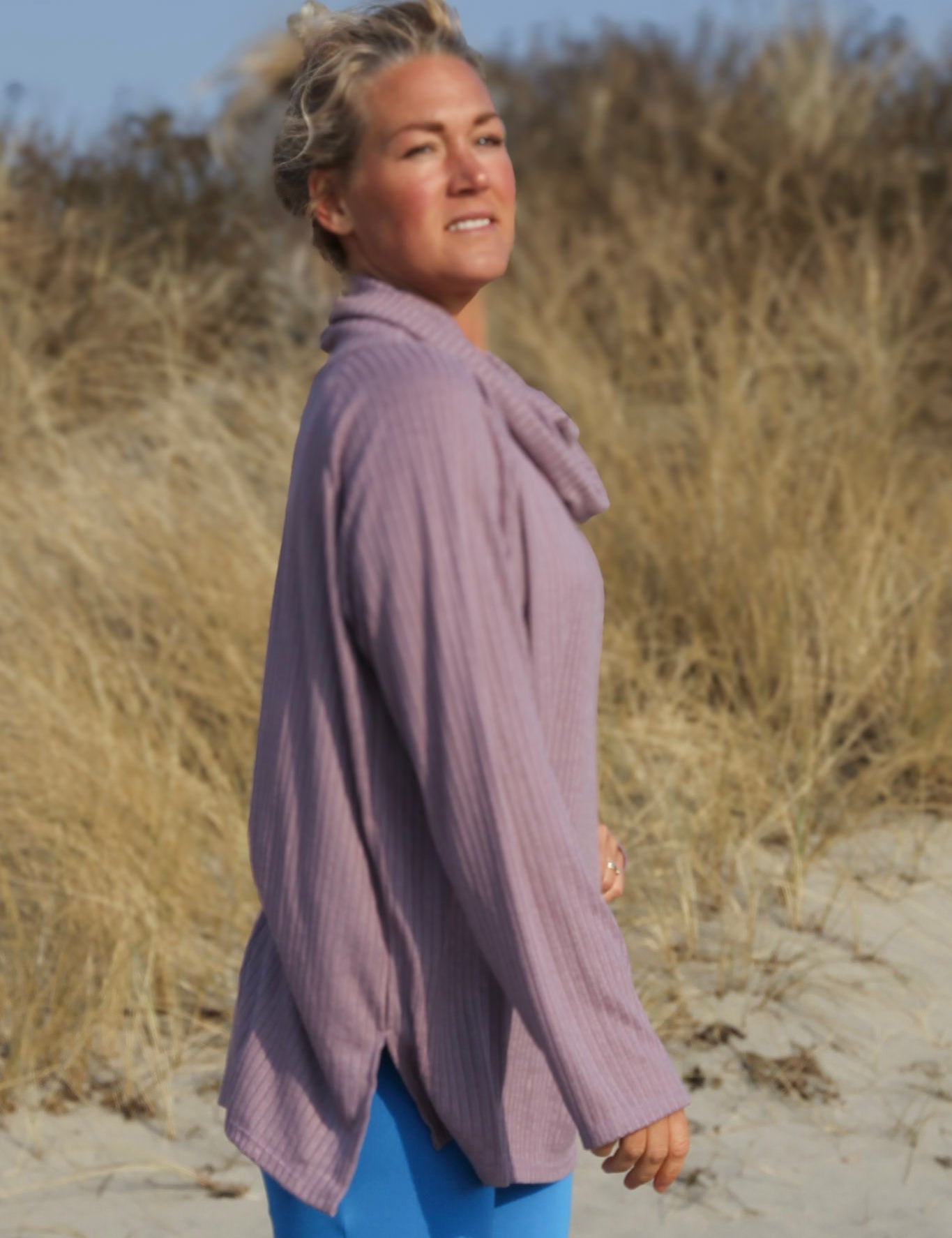 Lila_Polotroja_Embrace_Purple_255.jpg