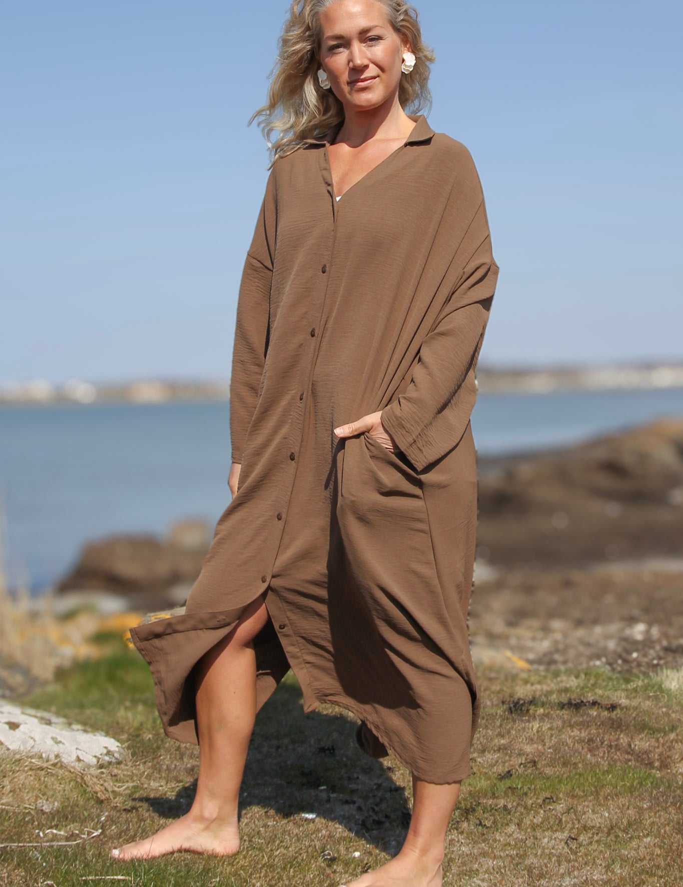 Morkbrun_Klanning_Sahara_Longsleeve_Dark_Brown_259.jpg