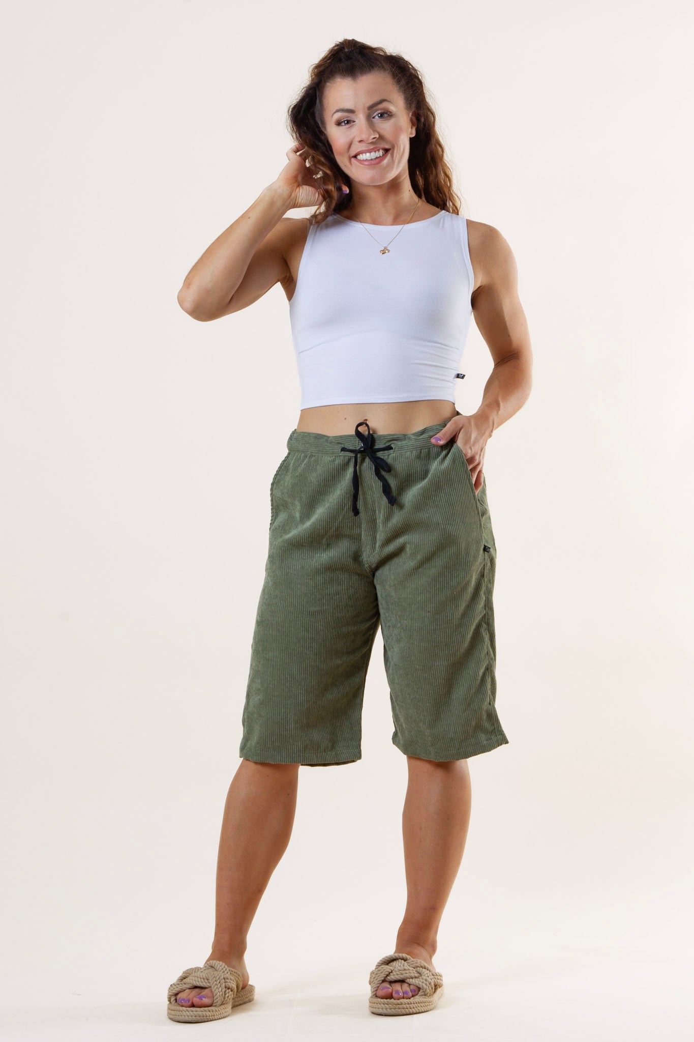 Sarek Cord Shorts Groen