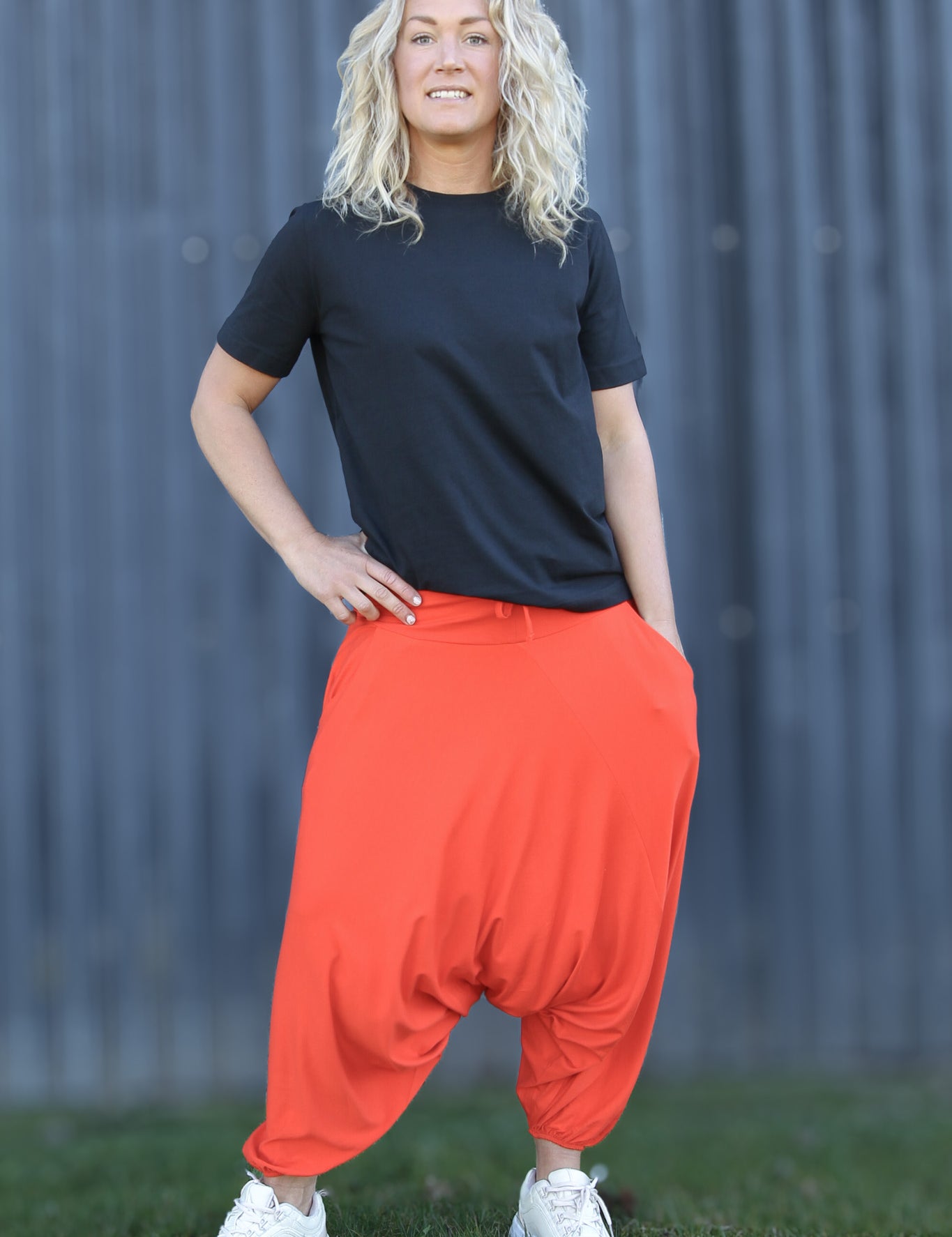 Orange_Haremsbyxa_Yoga_Basic_Original_Orange3.jpg