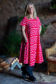 Rode patroonjurk Medano Winter Print Rode basis