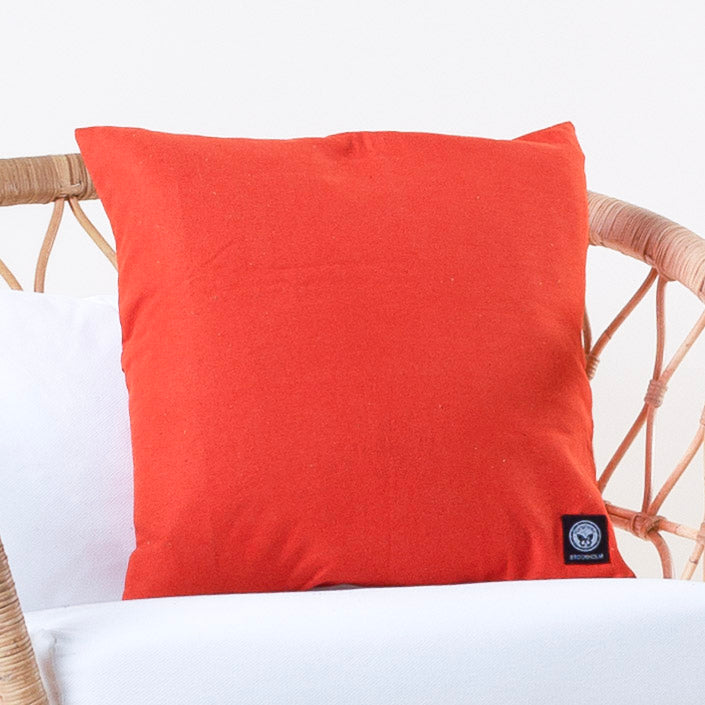 Rod_Orange_Kuddfodral_Sund_50X50_Red_Orange_251.jpg