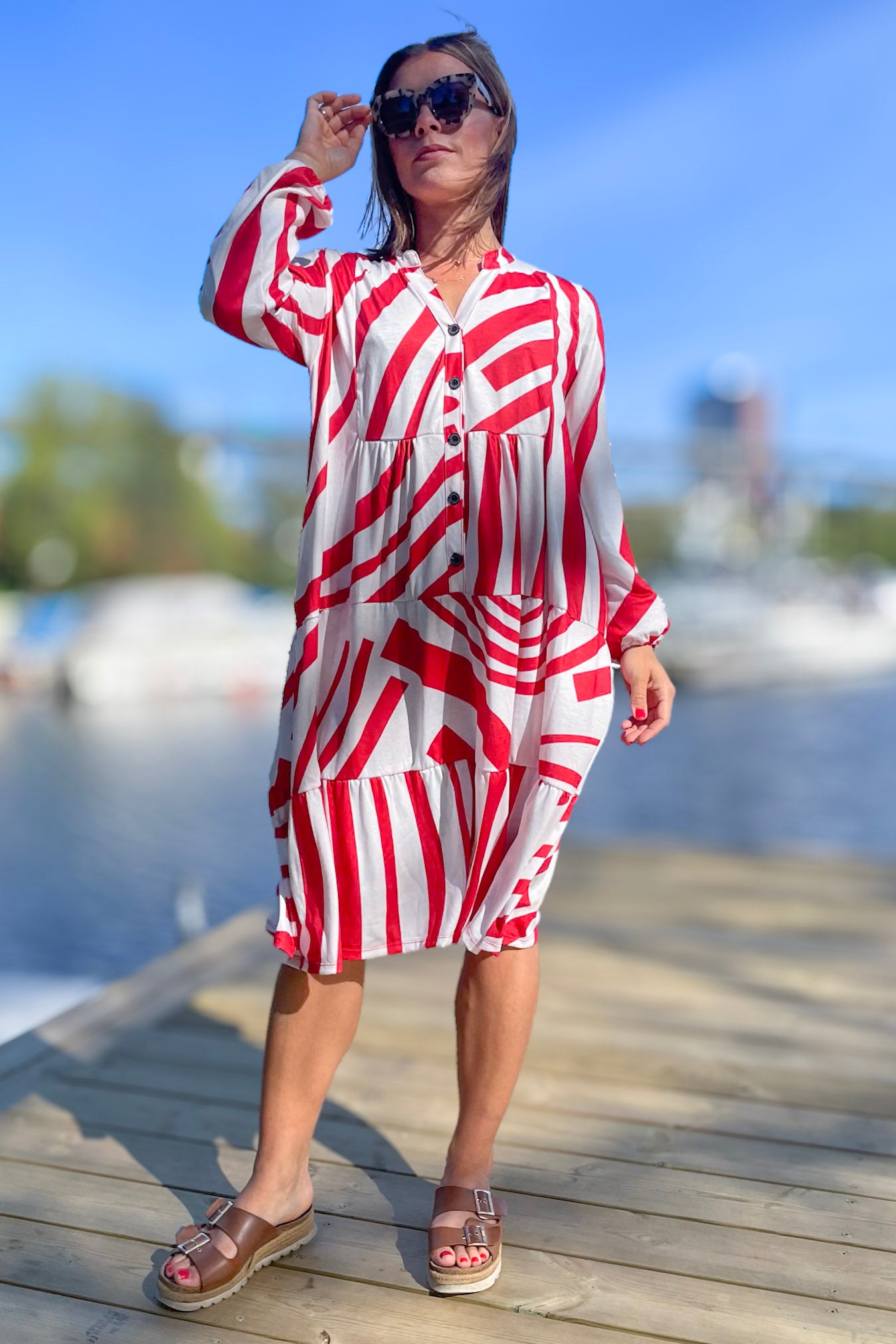 Red &amp; White Dress Kihe Red &amp; White