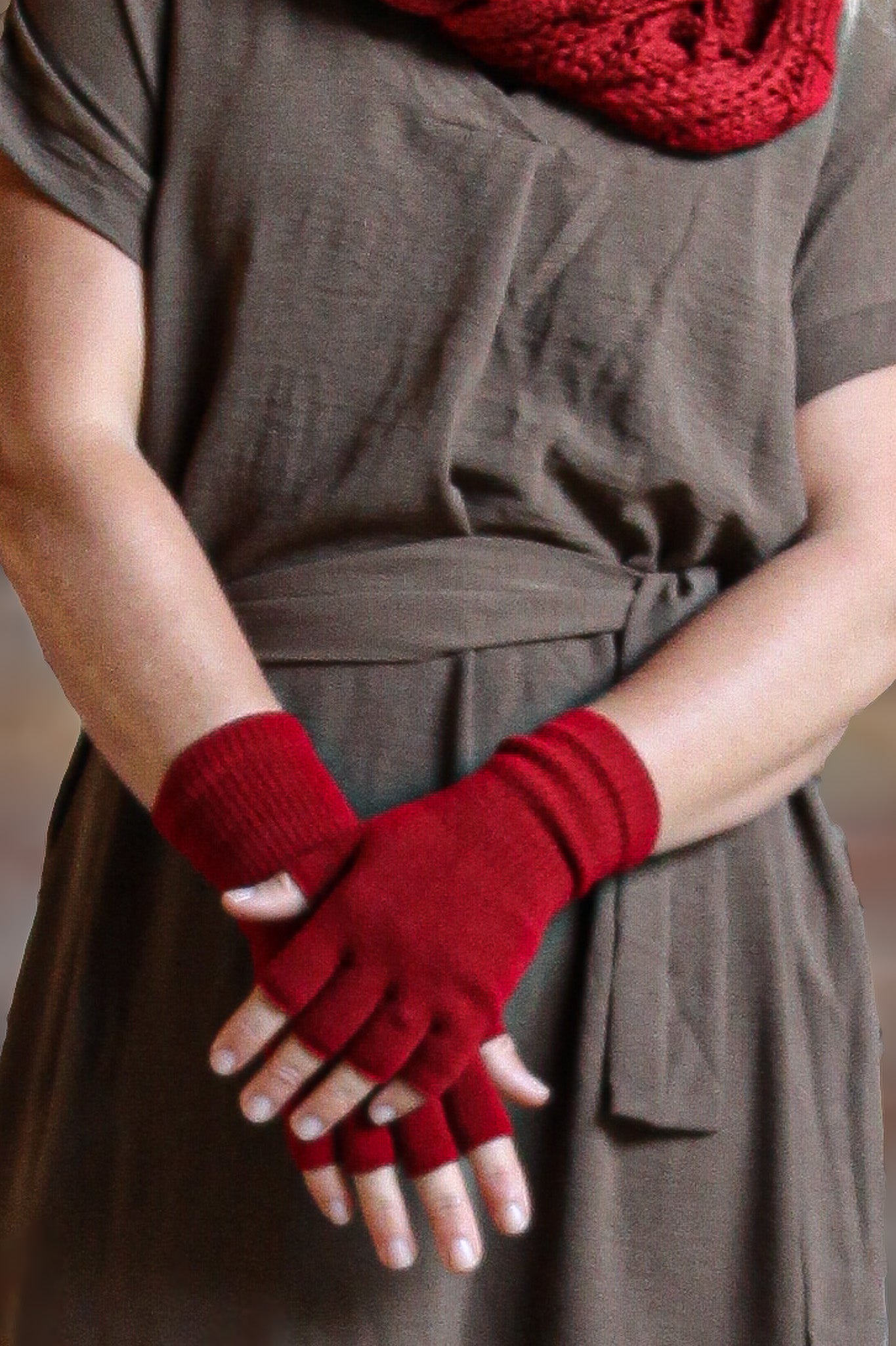 Röda Halvvantar Tyra Red