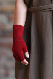 Röda Halvvantar Tyra Red
