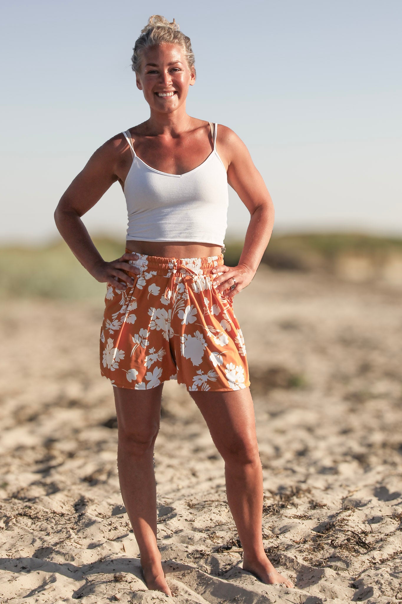 Vaaleanpunaiset kukkashortsit Ronja Peach