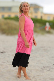 Pink &amp; Black Kjole Solby Pink &amp; Black 