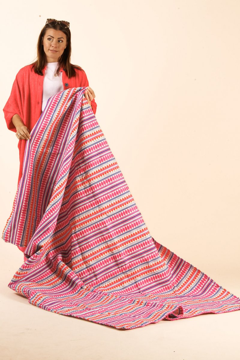 Pink &amp; Orange Blanket Älvadalen Pink &amp; Orange Print