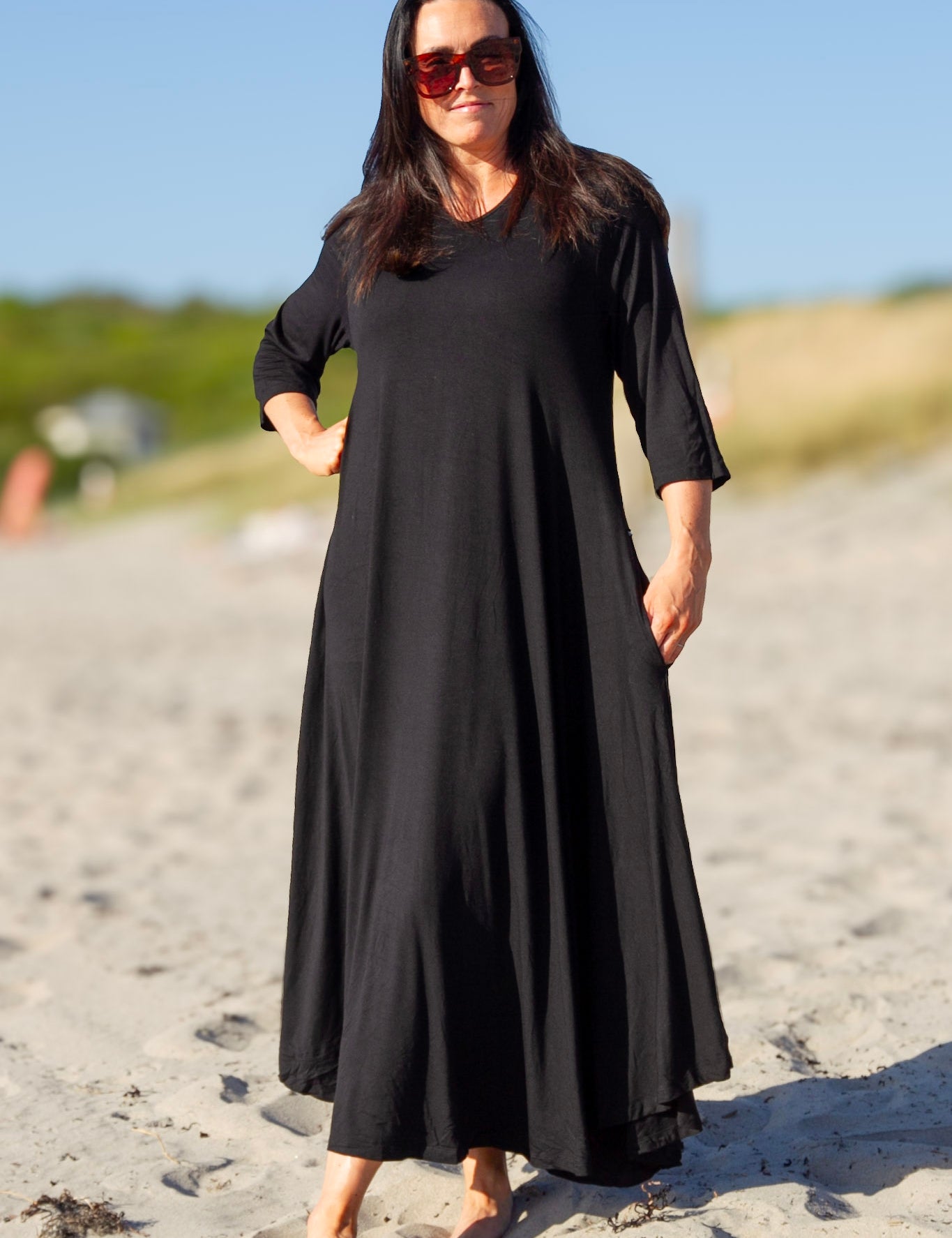 Svart_Klanning_Ballerina_V-Neck_Long_Black245.jpg