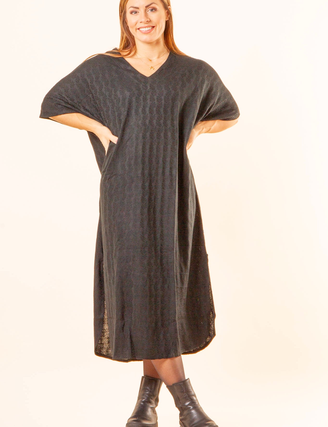 Svart_Klanning_Paula_Black_255.jpg