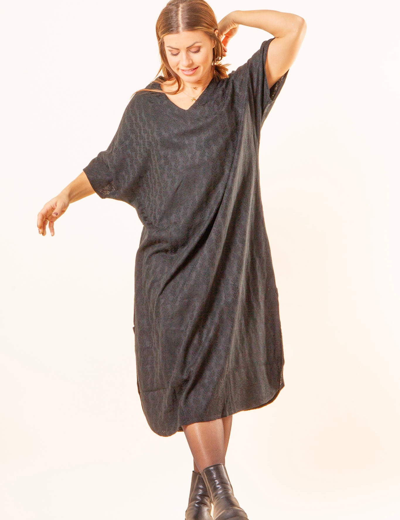 Svart_Klanning_Paula_Black_256.jpg