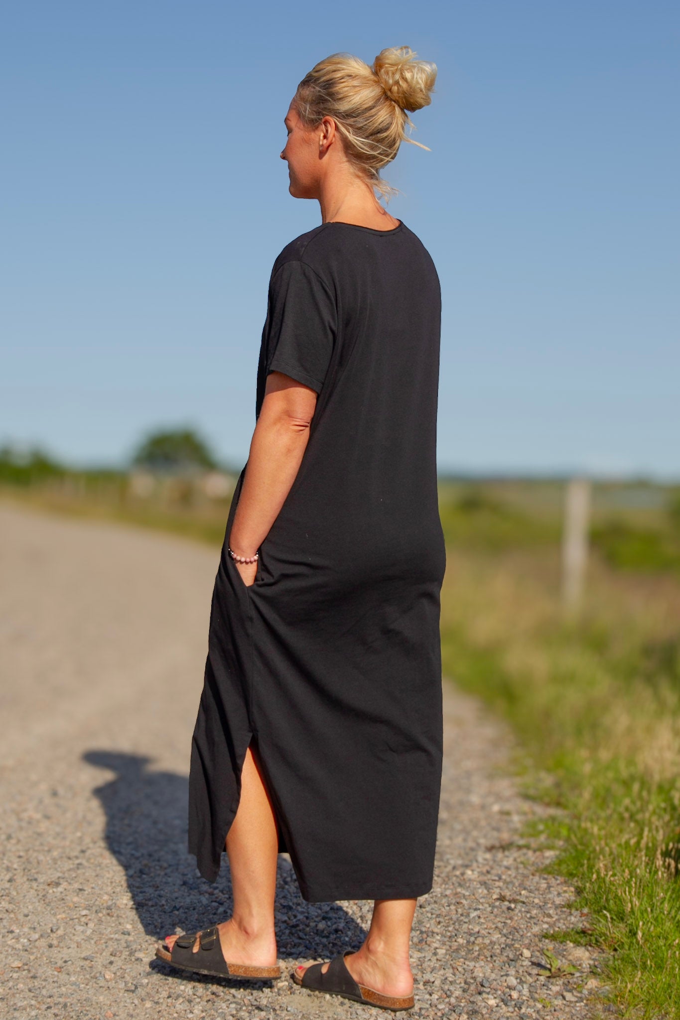Svart Klänning Qubec Black
