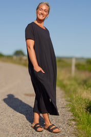 Svart Klänning Qubec Black