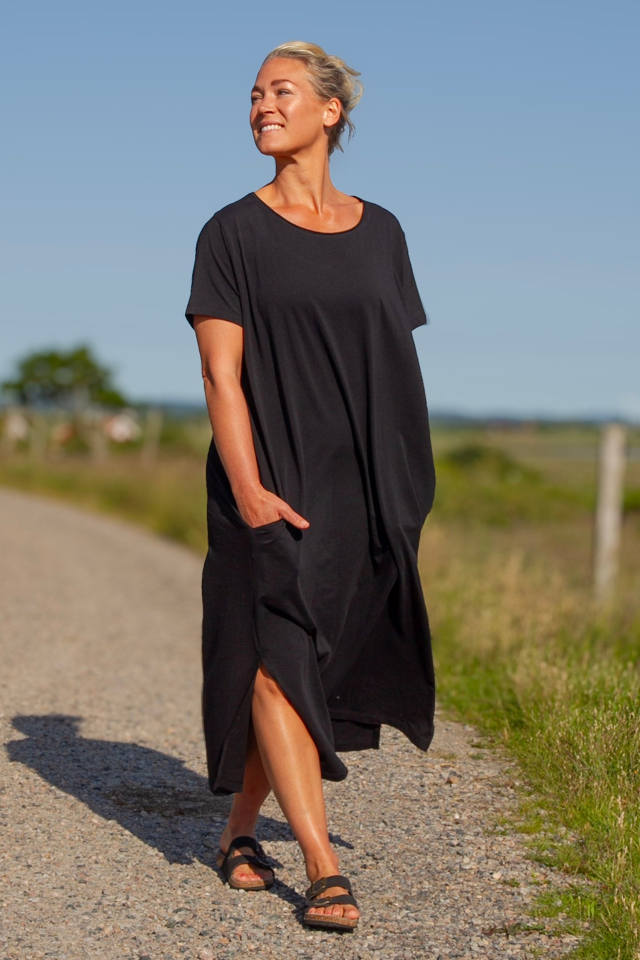 Svart Klänning Qubec Black