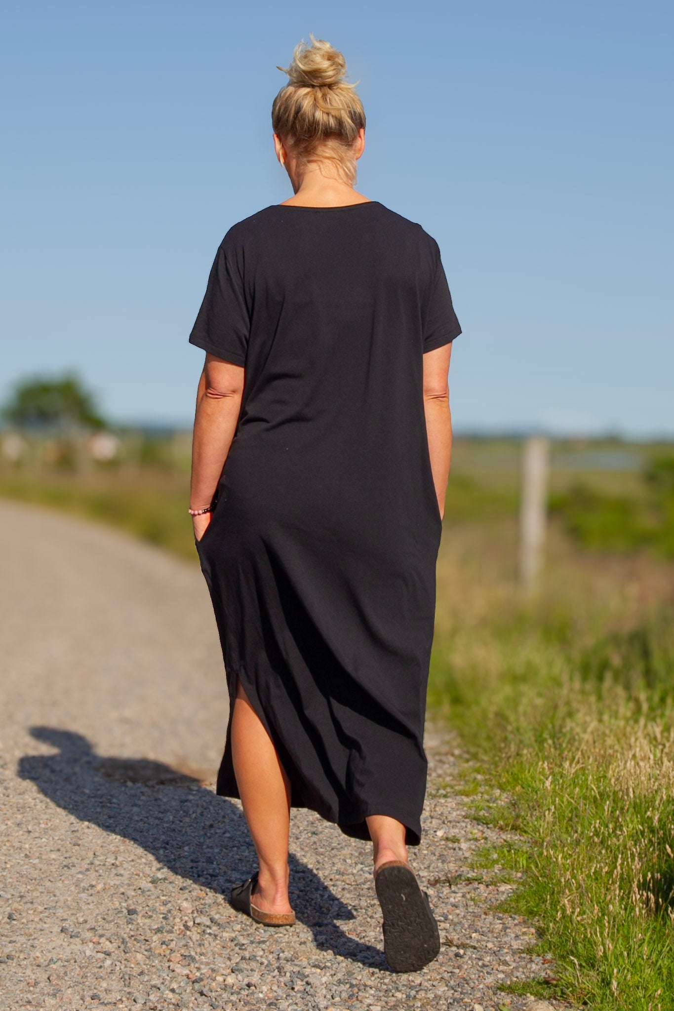 Svart Klänning Qubec Black