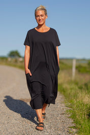 Svart Klänning Qubec Black