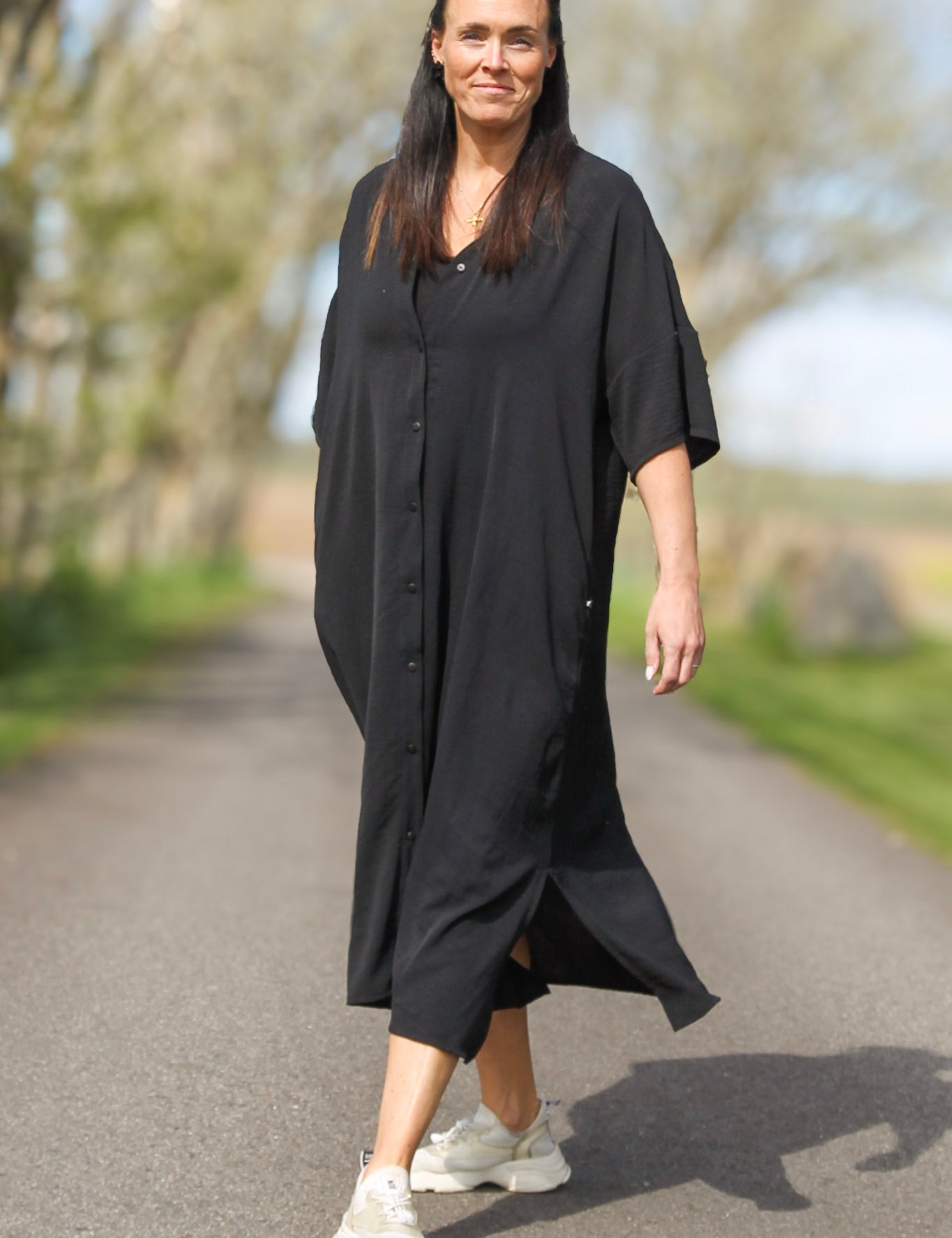 Svart_Klanning_Sahara_Longshirt_Black_256.jpg