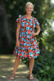 Schwarzes gemustertes Kleid Naomi Black Base Red Leaf