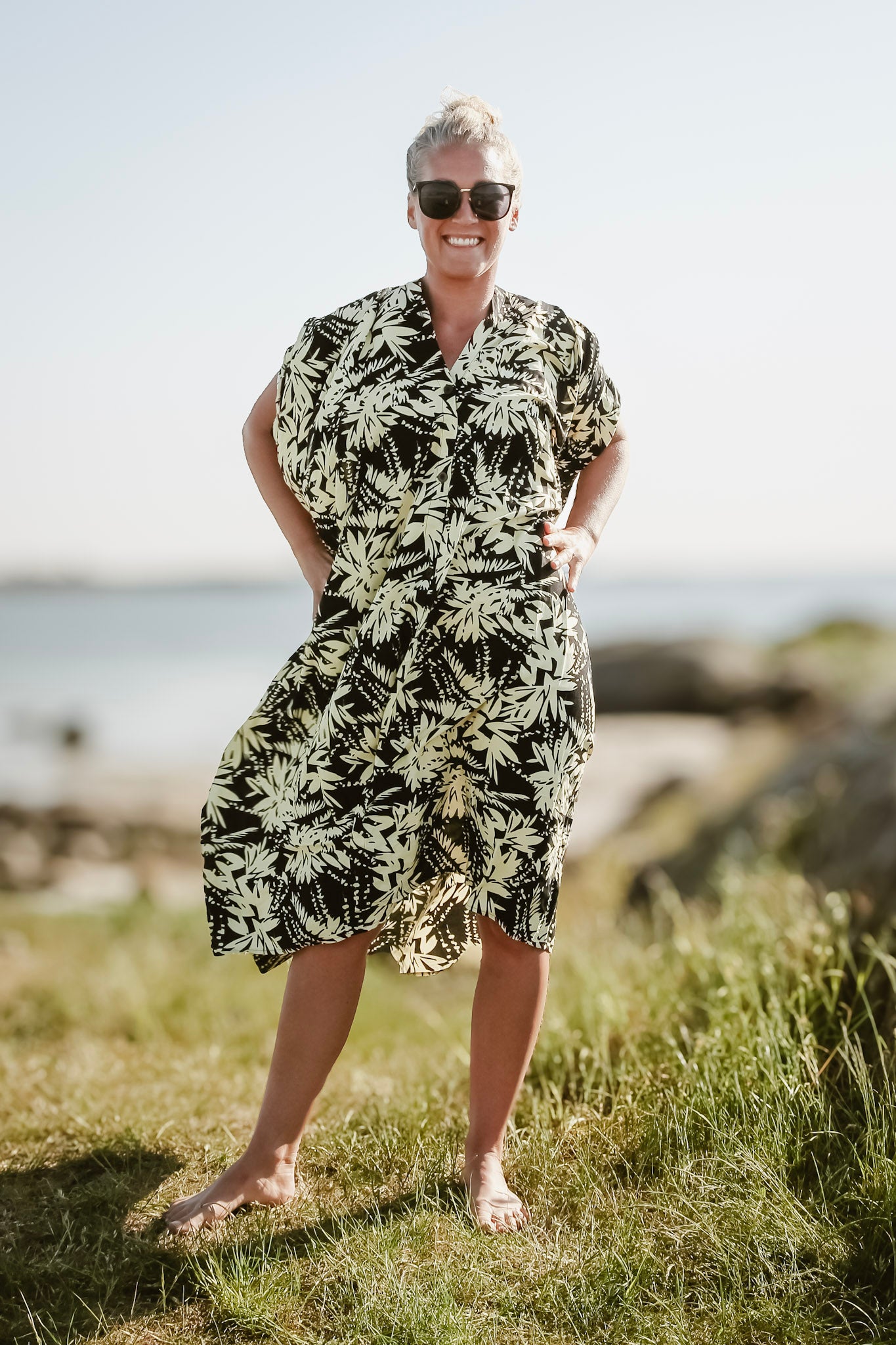 Svart/Hvit Bladmønstret Kaftan Kjole Blomst Hav Svart Hvit