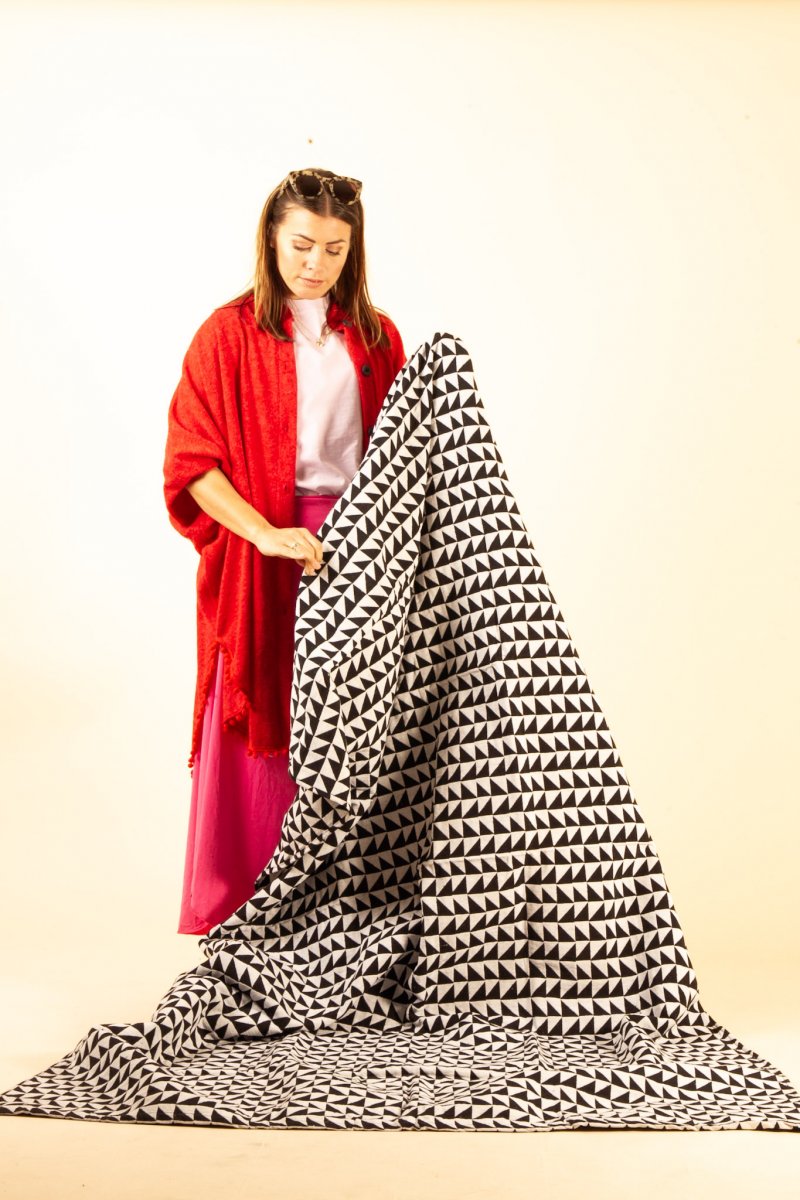 Black &amp; White Patterned Blanket Älvadalen Black &amp; White Triangle Print