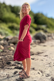 Vinröd Klänning Sarah Wine Red